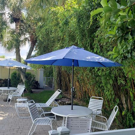 The Sea Spray Resort Siesta Key Exterior photo