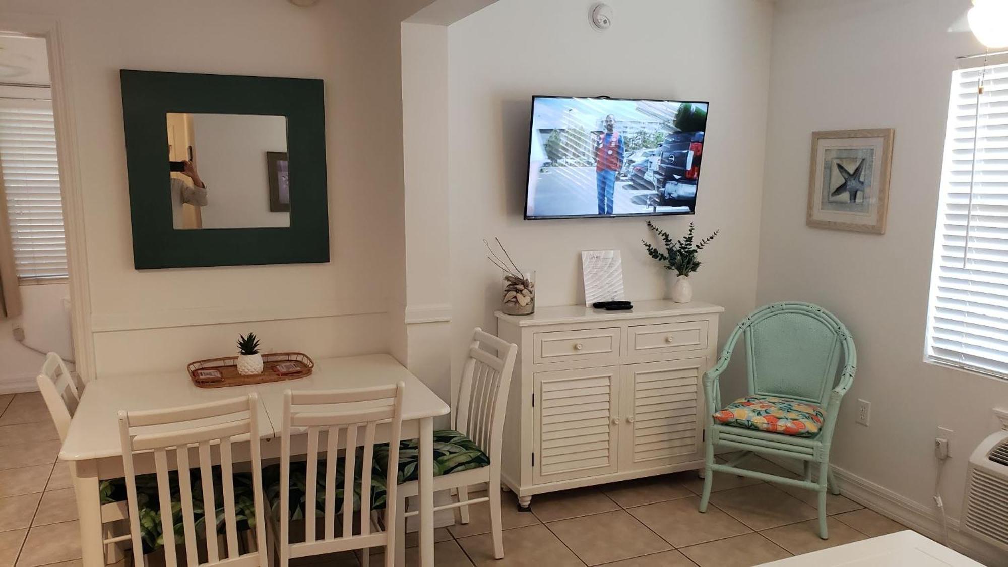 The Sea Spray Resort Siesta Key Exterior photo