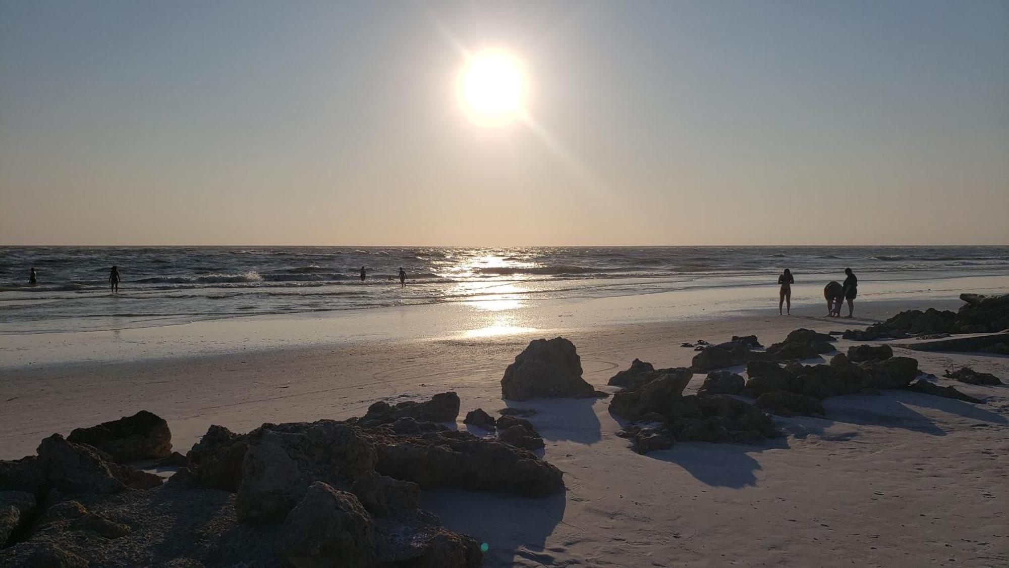 The Sea Spray Resort Siesta Key Exterior photo