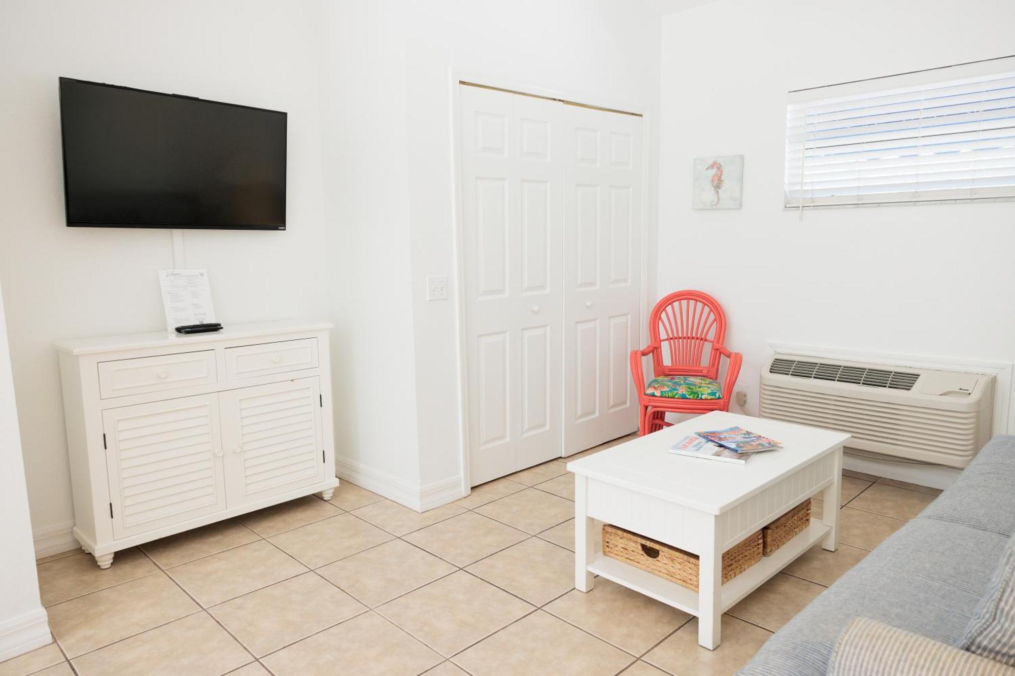 The Sea Spray Resort Siesta Key Exterior photo
