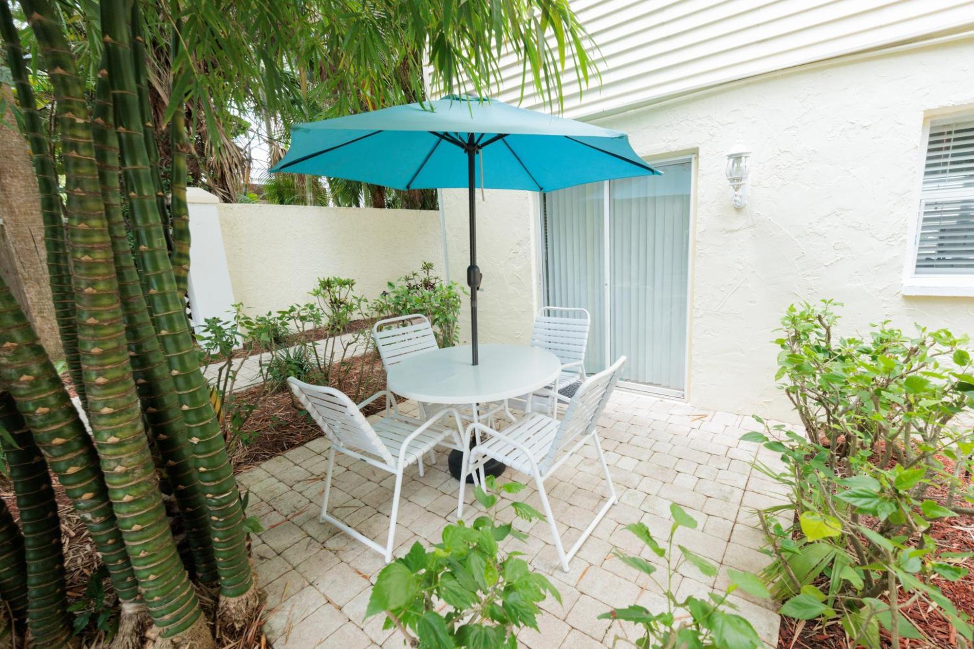 The Sea Spray Resort Siesta Key Exterior photo