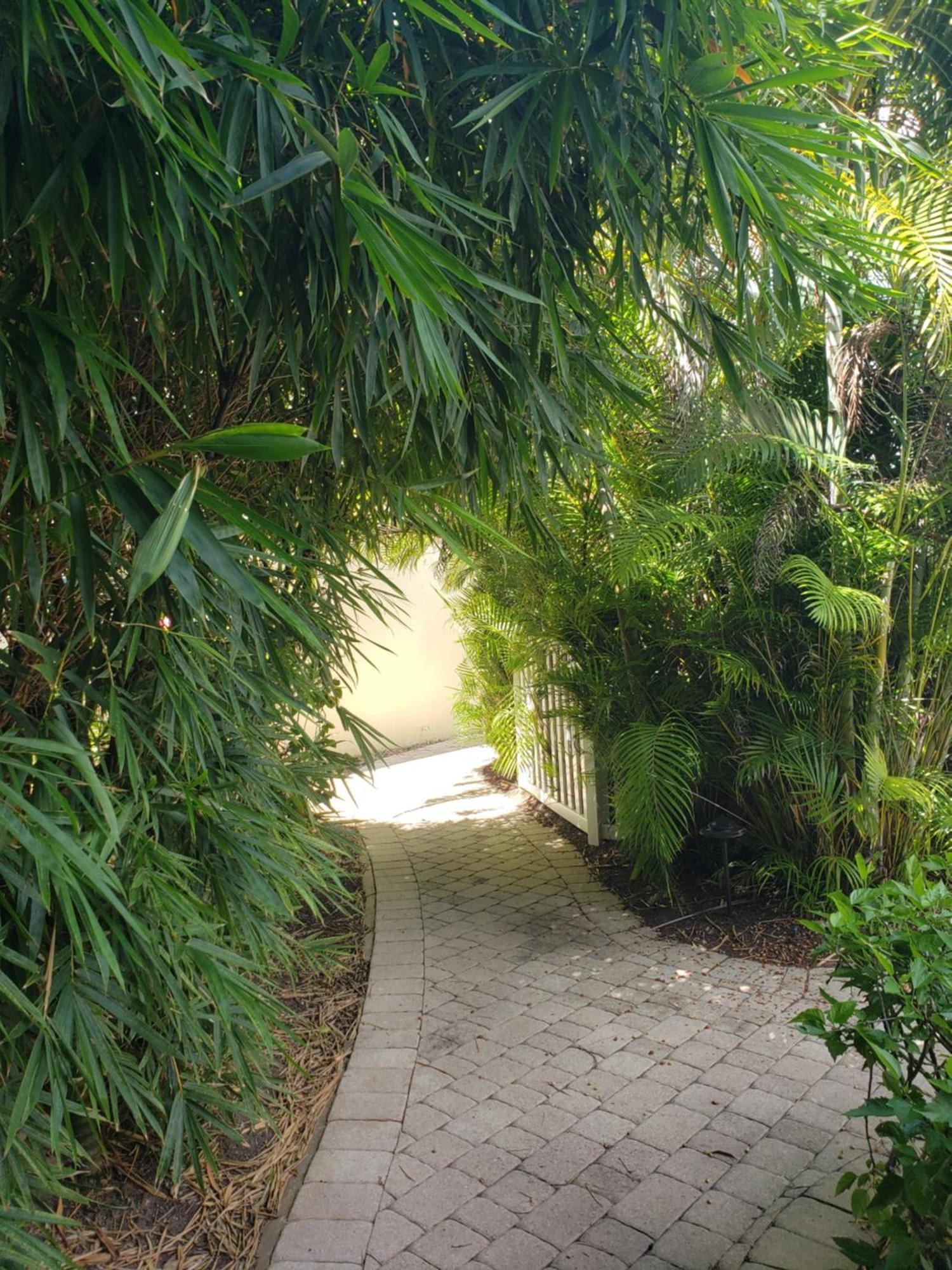 The Sea Spray Resort Siesta Key Exterior photo