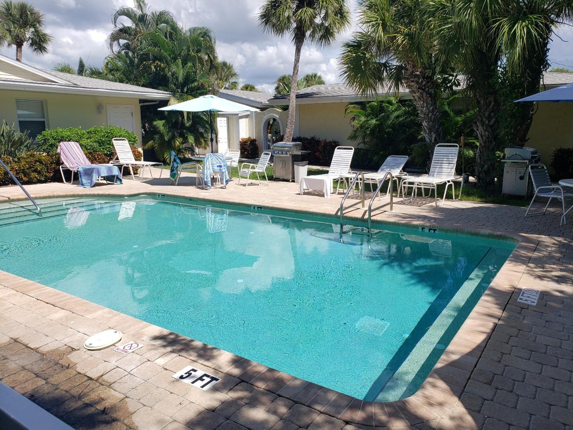 The Sea Spray Resort Siesta Key Exterior photo