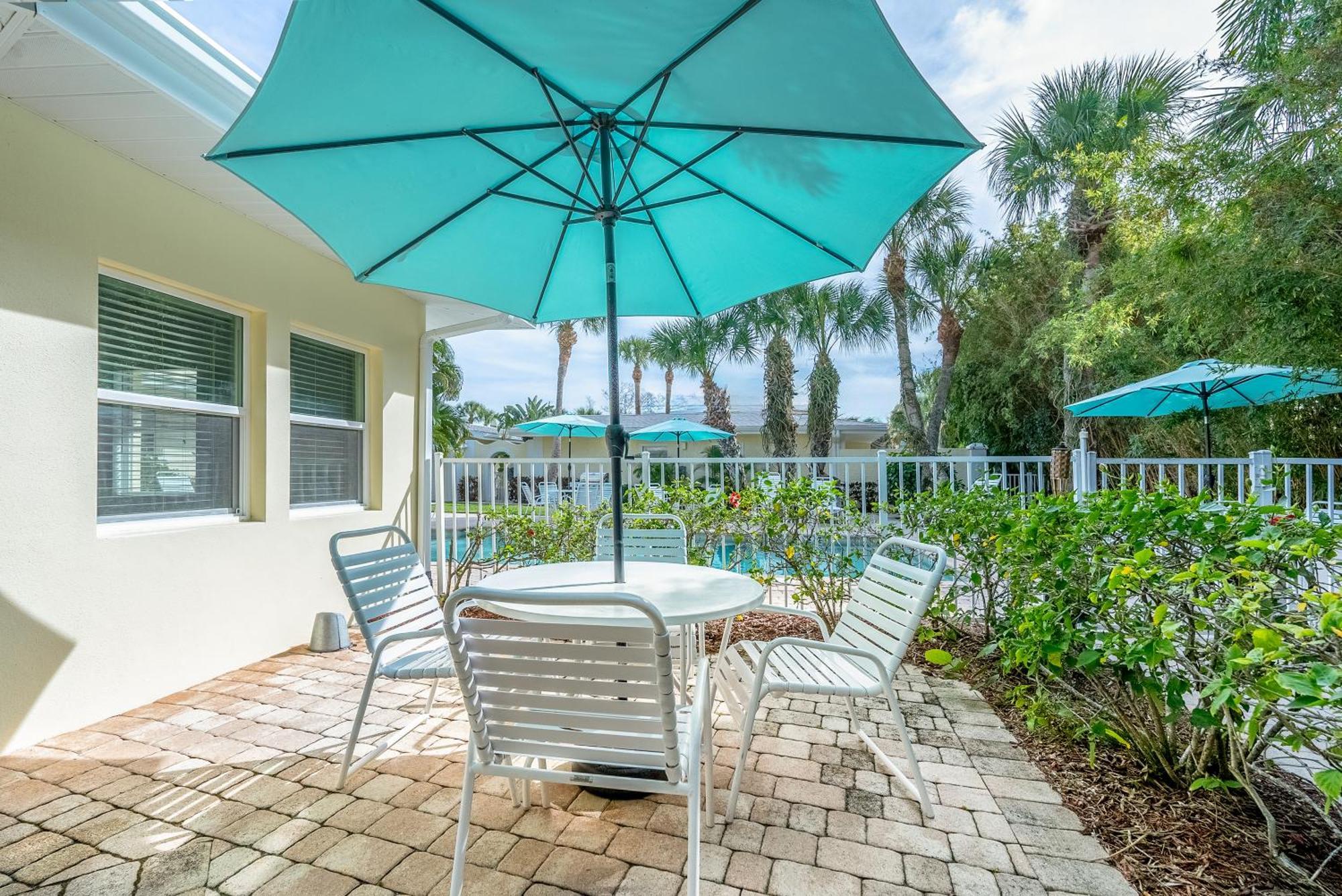 The Sea Spray Resort Siesta Key Exterior photo